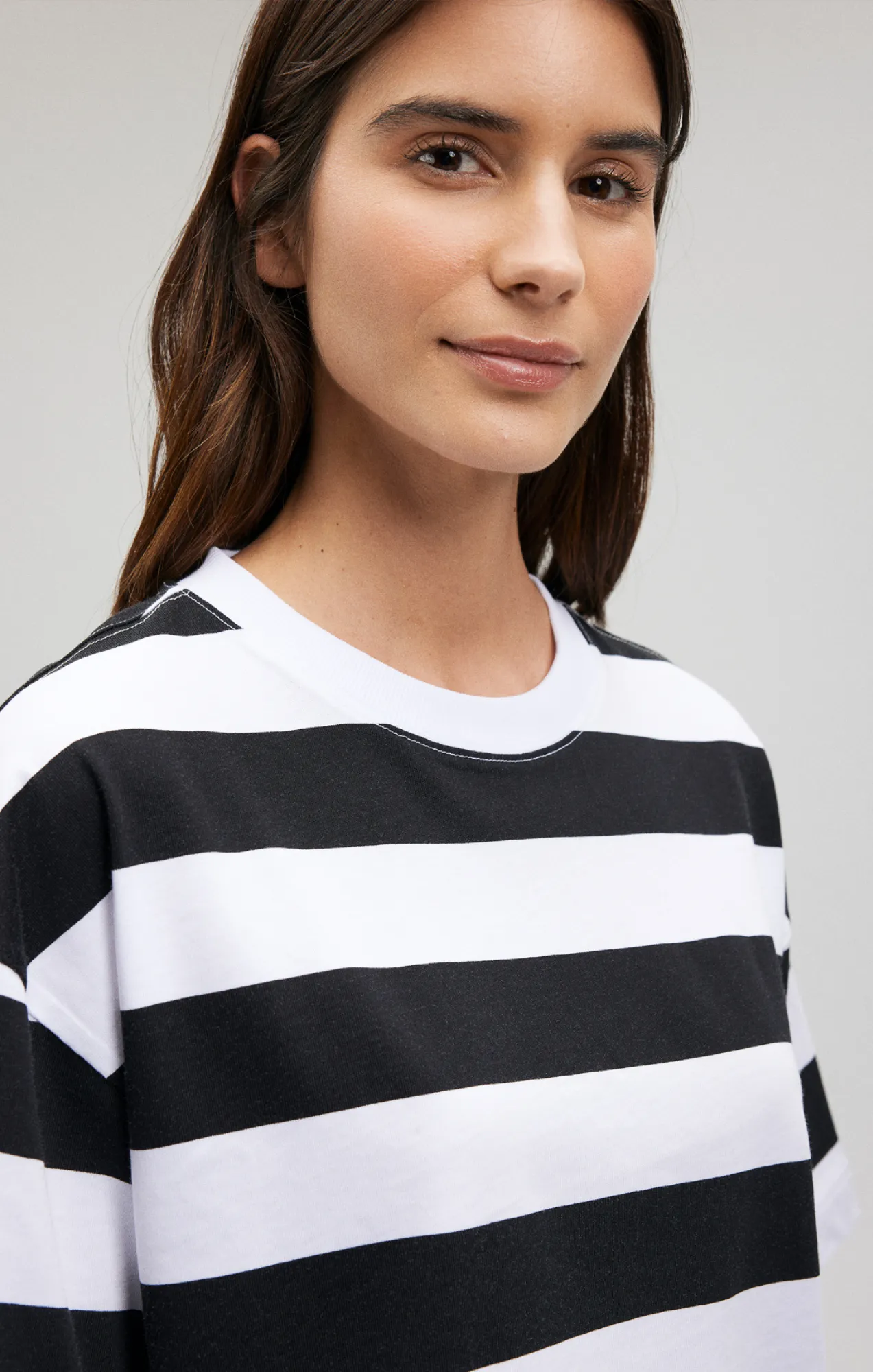 BOXY CREW NECK T-SHIRT IN BOLD STRIPE